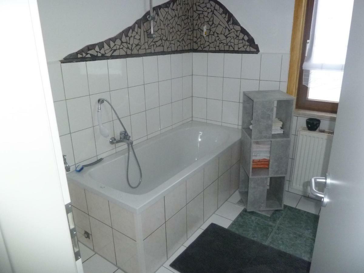 Appartement Im Gelben Haus à Brotterode Extérieur photo